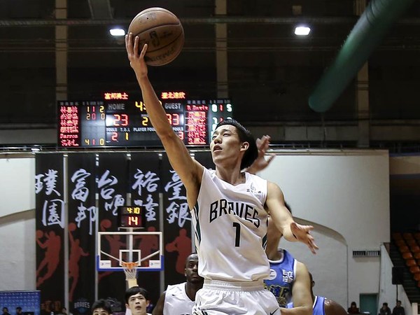 Joe Lin had thought that after college he might study graphic design or open a restaurant. Instead, he’s now playing professional ball in Taiwan.